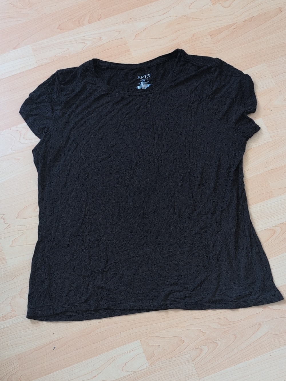 Apt. 9 Women's Black Short Sleeve Crewneck Tee